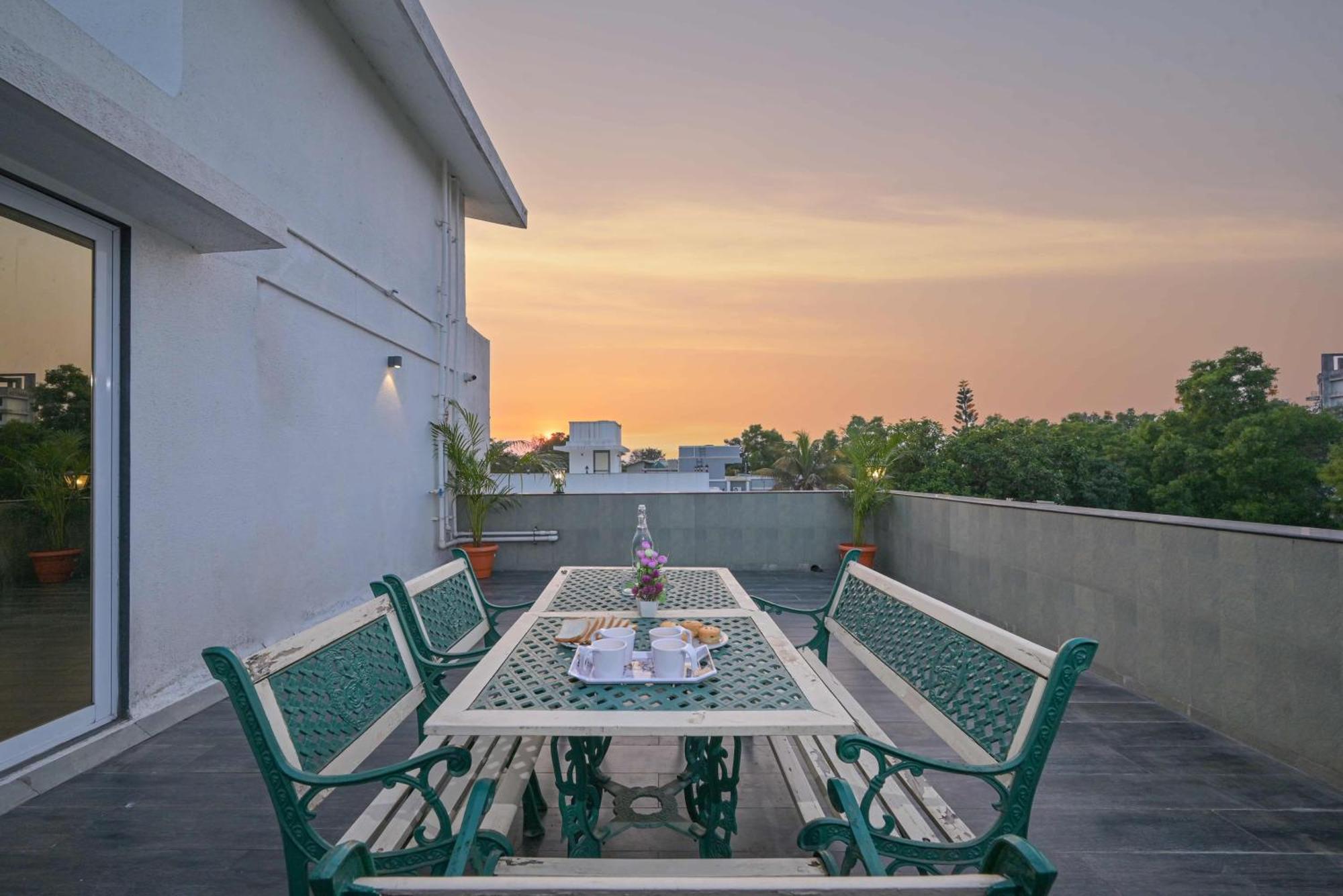 Elegant Villa By Tropicana Stays Lonavala Exterior foto