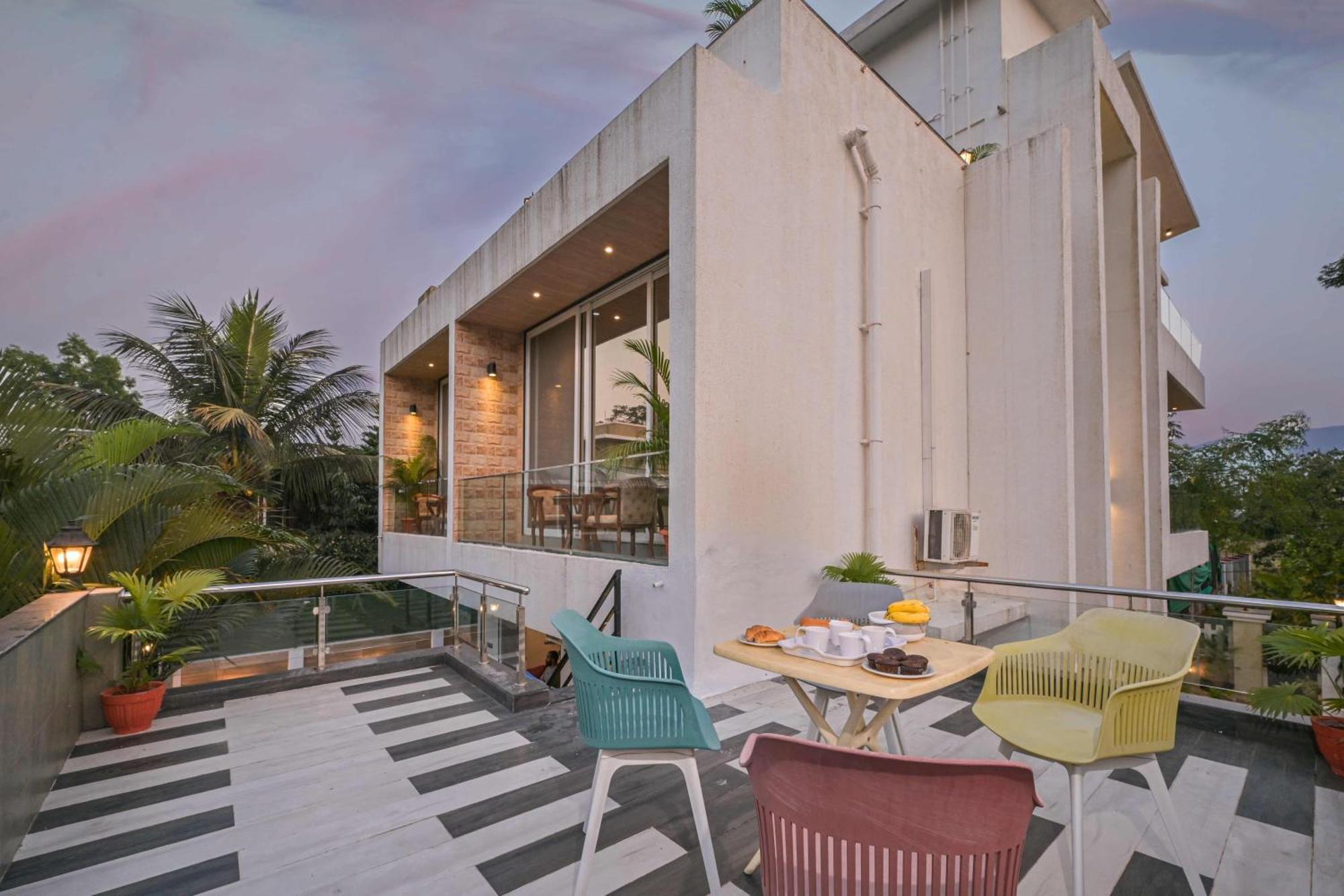 Elegant Villa By Tropicana Stays Lonavala Exterior foto