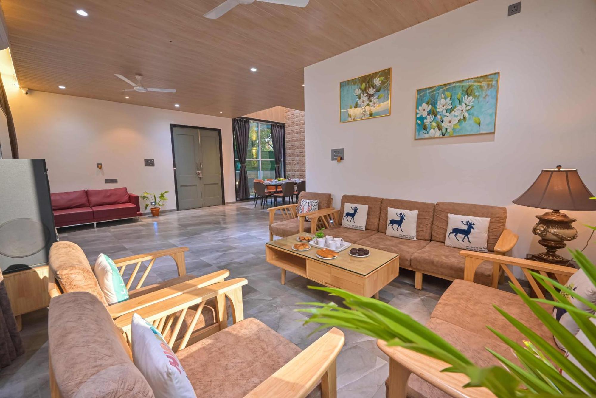 Elegant Villa By Tropicana Stays Lonavala Exterior foto